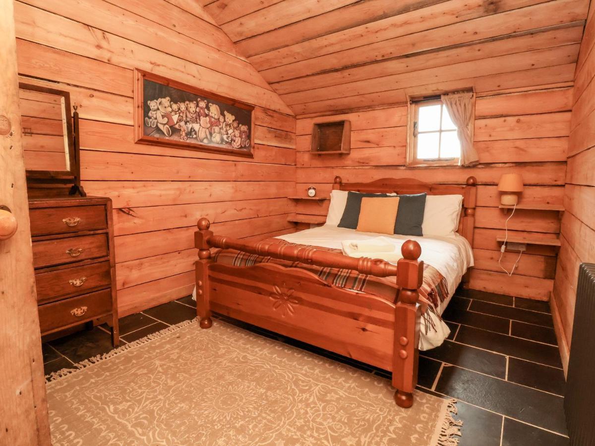 Y Caban Villa Llangollen Bagian luar foto