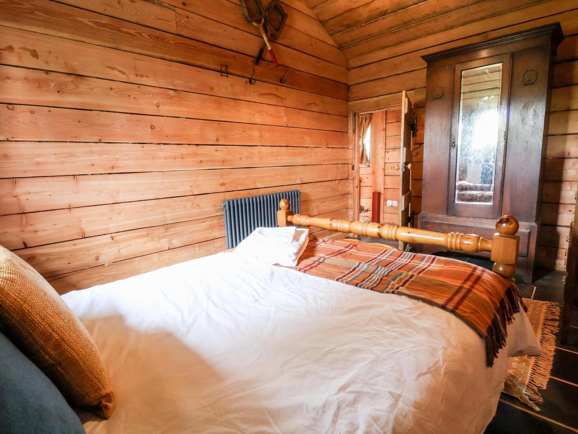 Y Caban Villa Llangollen Bagian luar foto
